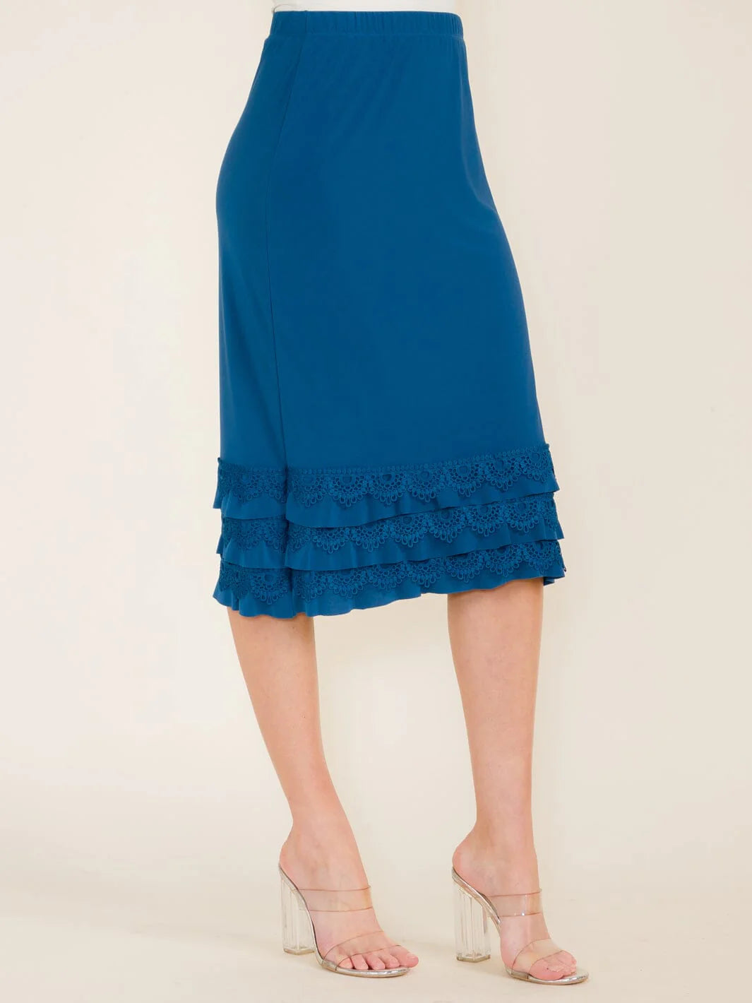 Plus Size Elastic Waist Crochet Bottom Hem Midi Skirt