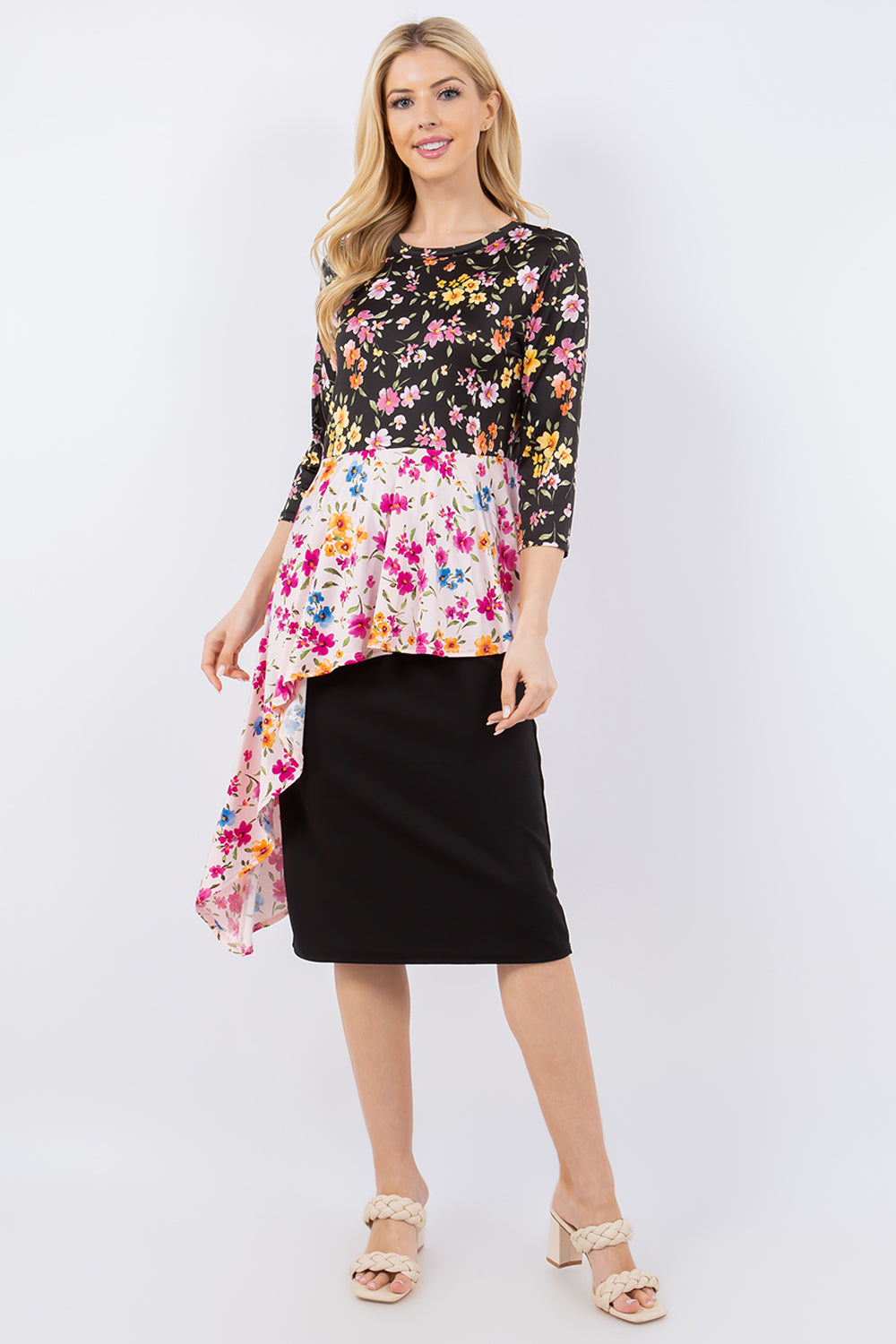 Plus Size Floral Print Contrast Top with Asymmetrical Hemline